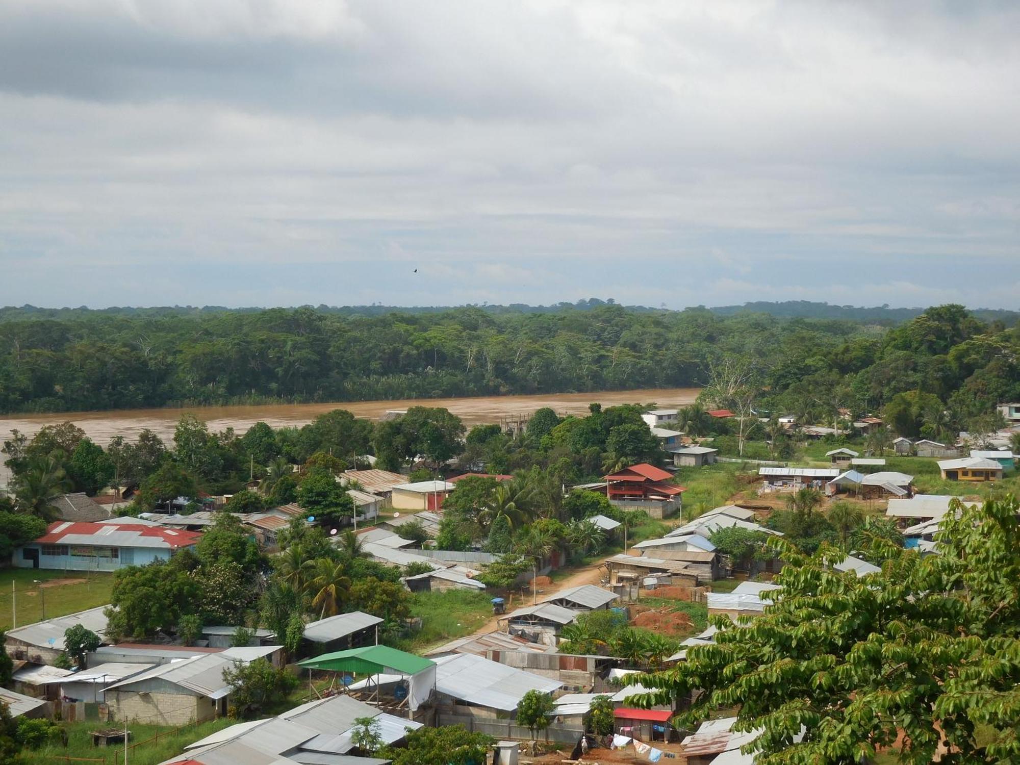 Tambopata Hostel プエルト・マルドナード エクステリア 写真