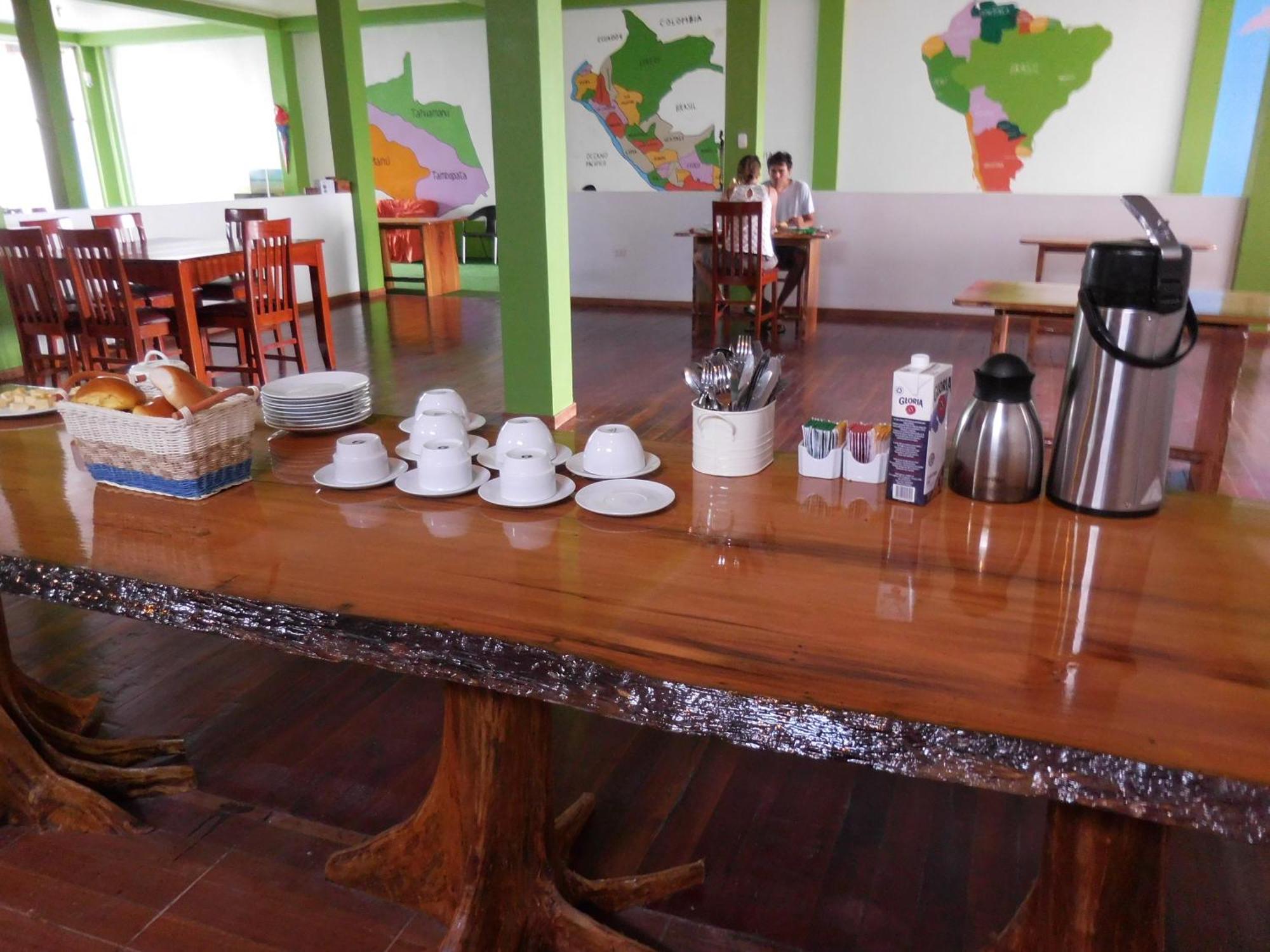 Tambopata Hostel プエルト・マルドナード エクステリア 写真