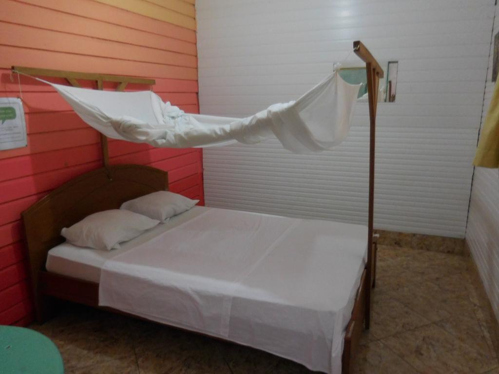 Tambopata Hostel プエルト・マルドナード エクステリア 写真